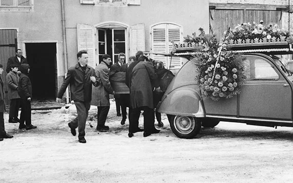 Photographe de cérémonies funéraires à Luxembourg : Vincent Flamion. « Un dernier hommage » au défunt avec respect et éthique.